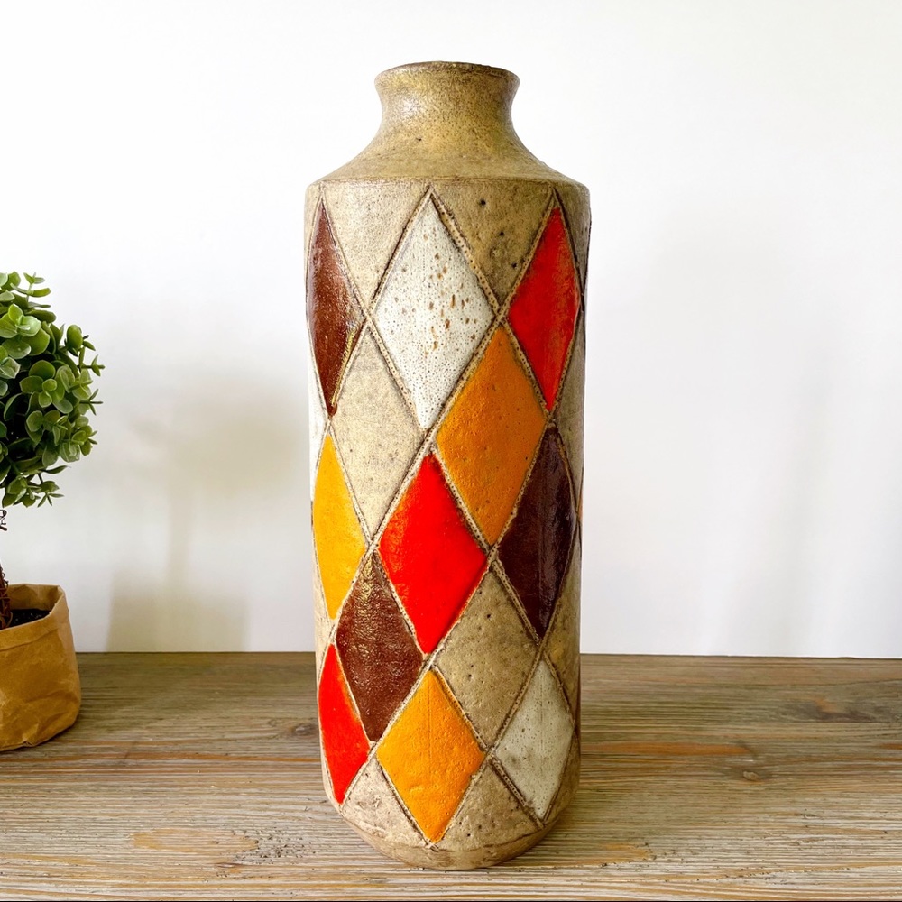 Authentic MCM Aldo Londi Bitossi Harlequin vase